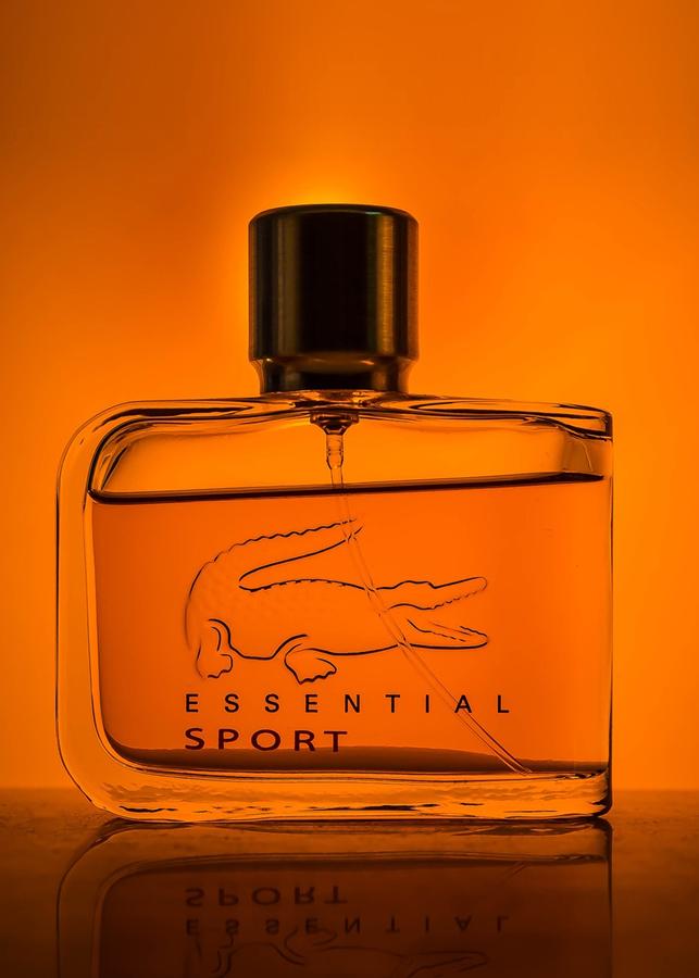 Piękne zapachy perfum dla kobiet i mężczyzn