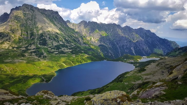 Domki w zakopanem na każdą kieszeń – gdzie szukać najlepszych ofert?