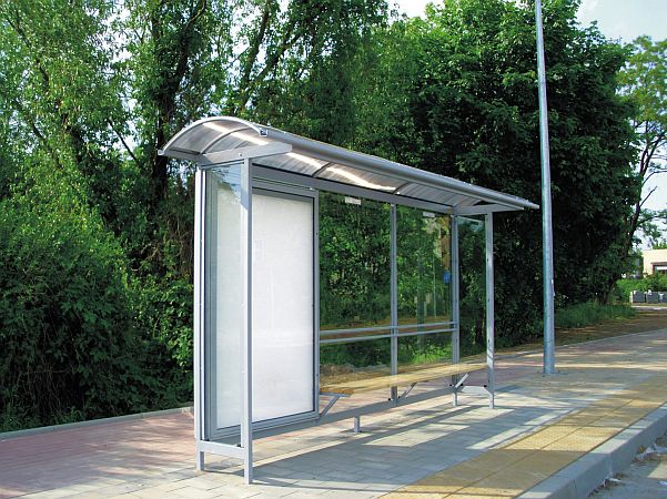 Wiaty peronowe a wiaty autobusowe – kluczowe różnice konstrukcyjne